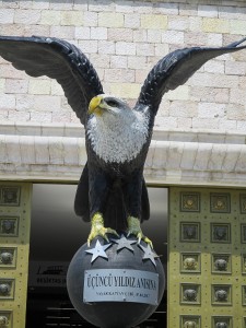 El águila de Beşiktaş (Fotografía Yeşim Çelik)