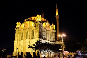 Mezquita de Ortaköy (Fotografía Özge Memişler)
