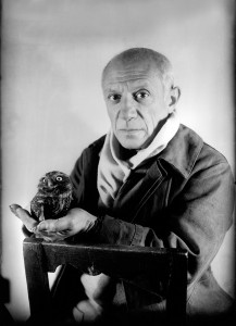 SMH2507067 Pablo Picasso (1881-1973) in his workshop in Antibes with an owl, 1946 (b/w photo) by ; (add.info.: Le peintre espagnol Pablo Picasso (1881-1973) dans son atelier au chateau Grimaldi a Antibes en 1946 tenant une chouette dans la main ); Photo © Michel Sima; PERMISSION REQUIRED FOR NON EDITORIAL USAGE; MANIPULATION OF THE IMAGE FORBIDDEN; out of copyright<br /> PLEASE NOTE: Bridgeman Images works with the owner of this image to clear permission. If you wish to reproduce this image, please inform us so we can clear permission for you.
